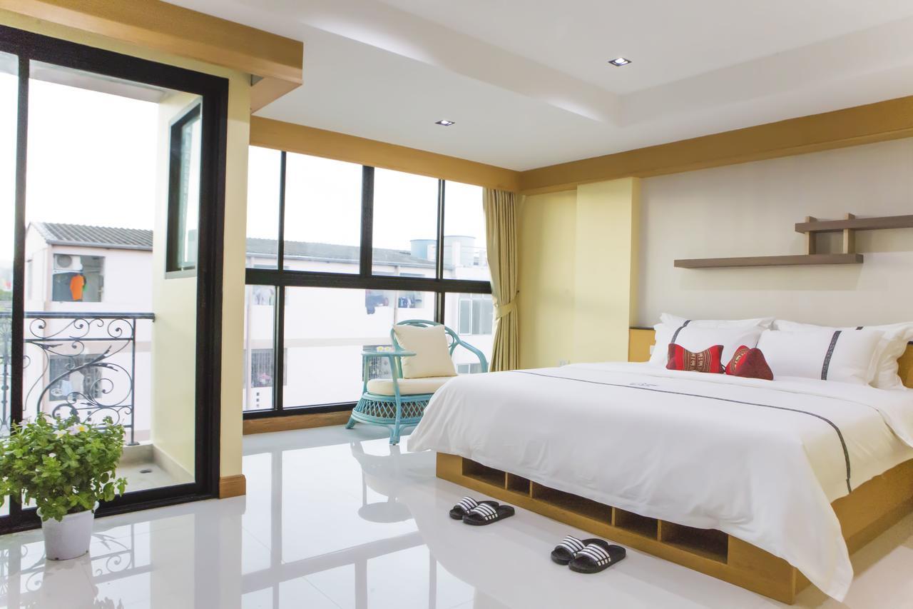 Sillemon Garden Hotel Bangkok Exterior photo