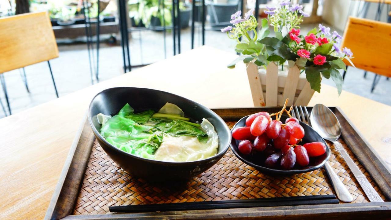 Sillemon Garden Hotel Bangkok Exterior photo